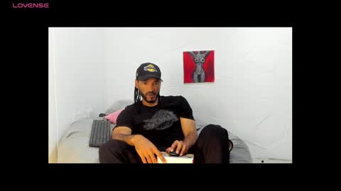 Snapshot of karlmarley1 chatting on April 2, 11:13 pm Karl online show from April 2, 11:13 pm