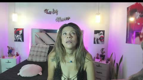 Karly Moonns online show from April 19, 8:00 pm