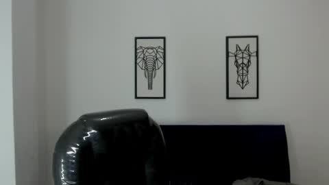 KARLYE online show from December 15, 5:56 am