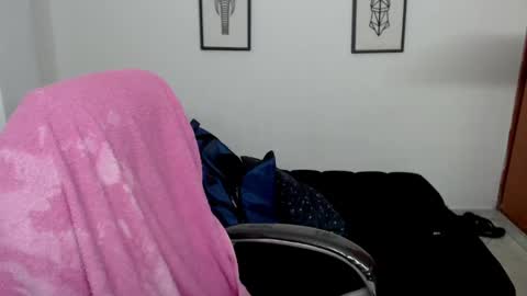 KARLYE online show from December 28, 2:11 am