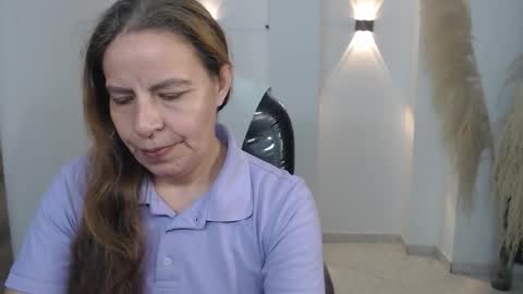 KARLYE online show from December 16, 1:32 am