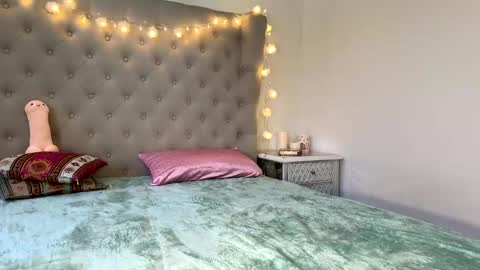 KarmaRosexx online show from December 6, 3:52 am