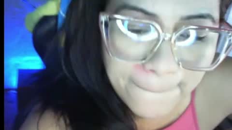 Snapshot of karol0022 chatting on December 15, 12:53 pm karol0022 online show from December 15, 12:53 pm