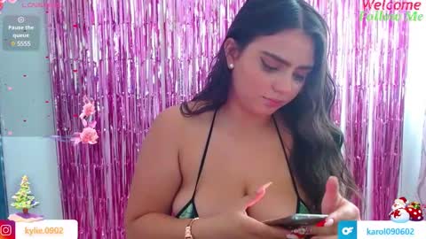 karol 09 online show from December 6, 7:01 pm