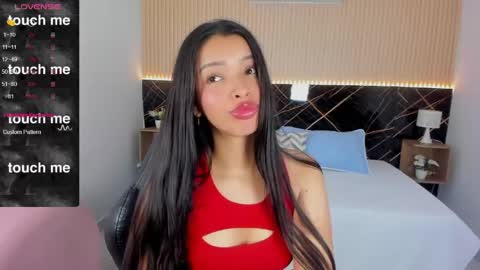 Snapshot of karol_cortes chatting on May 13, 1:30 pm karol_cortes online show from May 13, 1:30 pm