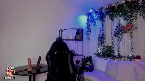  karol  online show from April 30, 12:55 pm