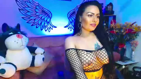 Snapshot of karol_kennedy chatting on June 15, 6:26 am Karol Kenedy online show from June 15, 6:26 am