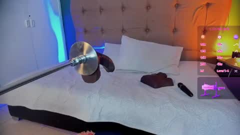 Snapshot of karol_page1 chatting on July 19, 4:05 am KAROL online show from July 19, 4:05 am