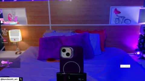 KAROL SCOTT online show from December 3, 8:18 pm