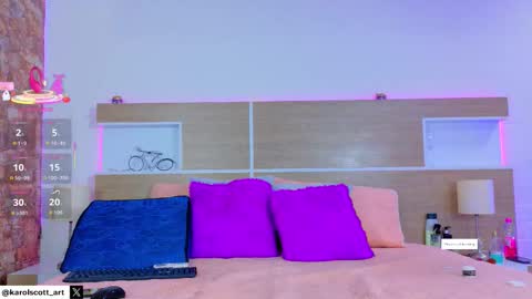 KAROL SCOTT online show from January 12, 9:09 pm