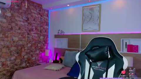 Snapshot of karol_scott1 chatting on July 17, 8:57 pm KAROL SCOTT online show from July 17, 8:57 pm