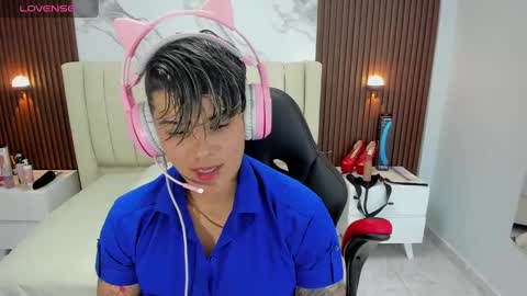 Karol and Luna online show from February 10, 2:41 am