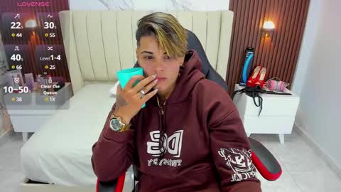 Karol and Luna online show from February 14, 2:39 am