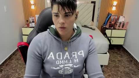 Karol and Luna online show from September 29, 2:49 am