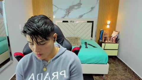 Karol and Luna online show from October 14, 2:34 am