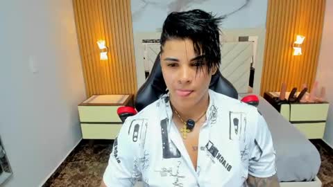 Snapshot of karolandluna chatting on May 8, 7:30 pm Karol and Luna online show from May 8, 7:30 pm