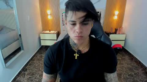 Snapshot of karolandluna chatting on June 4, 12:33 pm Karol and Luna online show from June 4, 12:33 pm