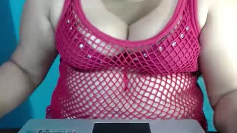 karolbb online show from September 16, 11:22 am
