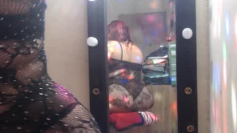 Snapshot of karolbb21 chatting on June 11, 11:52 am karolbb21 online show from June 11, 11:52 am