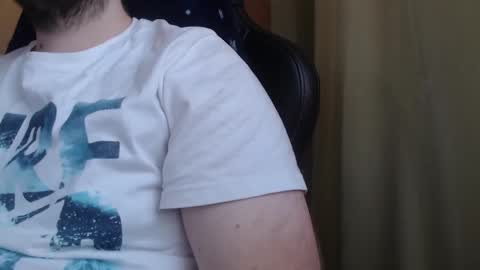 Snapshot of karolhorny96 chatting on December 29, 12:01 pm Karol  online show from December 29, 12:01 pm