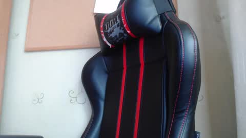 Snapshot of karolhorny96 chatting on September 25, 7:56 am Karol  online show from September 25, 7:56 am