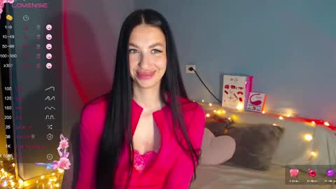 Snapshot of karolina_hottie_ chatting on May 18, 2:07 am Kira online show from May 18, 2:07 am