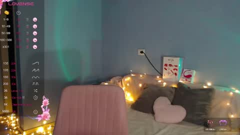 Snapshot of karolina_hottie_ chatting on May 21, 2:18 am Kira online show from May 21, 2:18 am