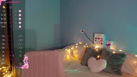 Snapshot of karolina_hottie_ chatting on July 10, 2:16 am Kira online show from July 10, 2:16 am