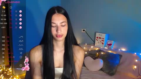 Snapshot of karolina_hottie_ chatting on July 11, 1:52 am Kira online show from July 11, 1:52 am