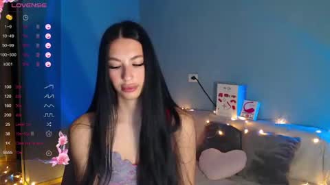Snapshot of karolina_hottie_ chatting on July 13, 1:41 am Kira online show from July 13, 1:41 am
