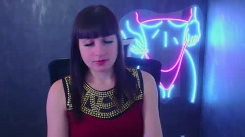 Caroline online show from December 5, 6:21 am