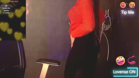 Caroline online show from October 10, 8:24 am