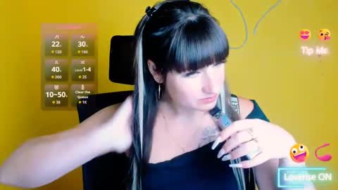 Snapshot of karolina_mia chatting on July 19, 5:55 am Caroline online show from July 19, 5:55 am