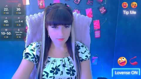 Snapshot of karolina_mia chatting on July 21, 5:43 am Caroline online show from July 21, 5:43 am