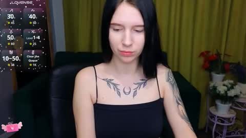 Snapshot of karolinablack chatting on February 20, 6:48 am Karolina online show from February 20, 6:48 am