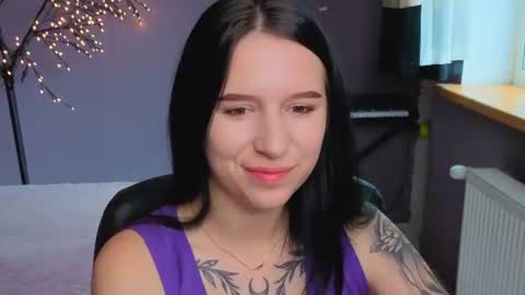 Snapshot of karolinablack chatting on June 25, 6:07 am Karolina online show from June 25, 6:07 am