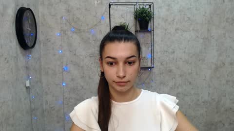 Karolina online show from January 3, 10:09 am