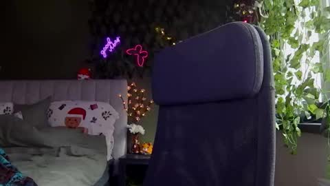 karoline121 online show from January 7, 9:45 am