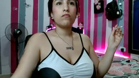 karoline_lov2 online show from June 15, 3:14 pm
