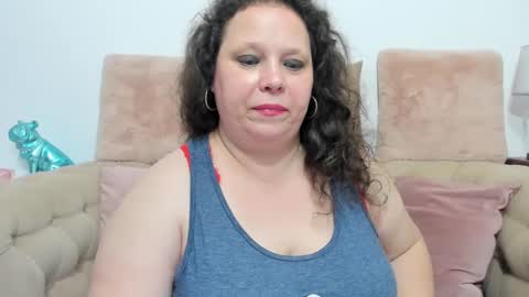 Snapshot of karolinejoyy chatting on January 1, 10:56 pm KarolineJoyy online show from January 1, 10:56 pm