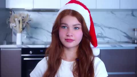 lina online show from December 21, 11:39 am