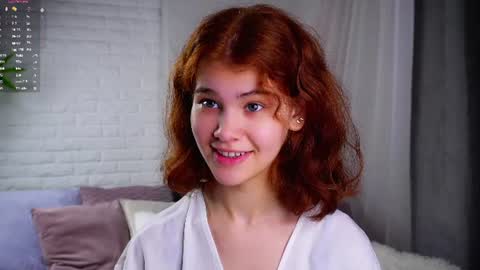 Snapshot of karolinerush chatting on June 23, 2:15 pm lina online show from June 23, 2:15 pm