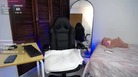 karol online show from January 11, 9:04 pm