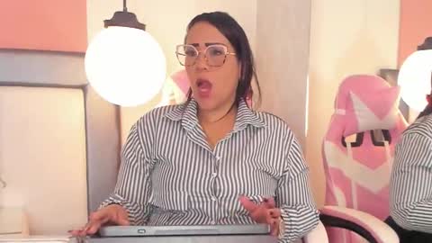 karolwest_ online show from November 29, 11:24 am