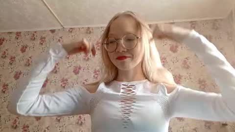 Sara online show from February 26, 7:18 am