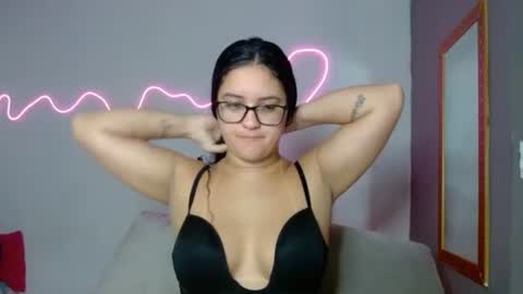 Tamires e Maicon online show from January 11, 5:29 pm