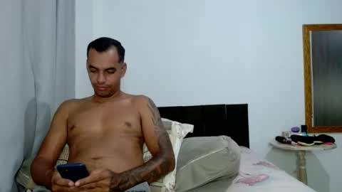 Snapshot of kasaltaradinho chatting on July 24, 10:19 pm Tamires e Maicon online show from July 24, 10:19 pm