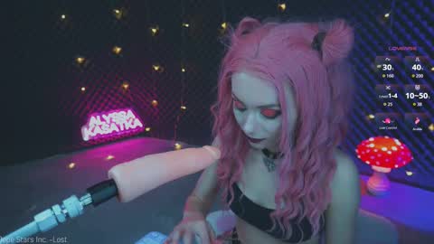 ALYSSA                online show from October 28, 2:42 pm