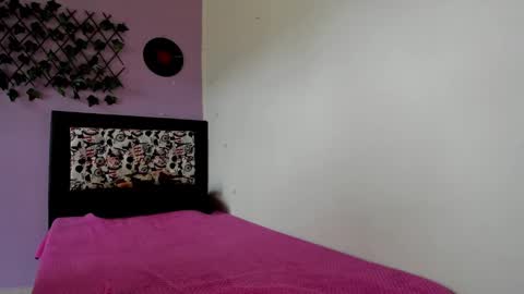 Snapshot of kassandra_james chatting on March 12, 3:07 pm kassandra james online show from March 12, 3:07 pm