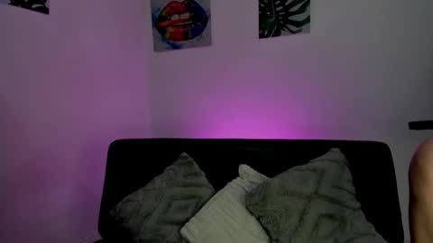 Snapshot of kassandra_james chatting on September 9, 6:51 pm kassandra james online show from September 9, 6:51 pm